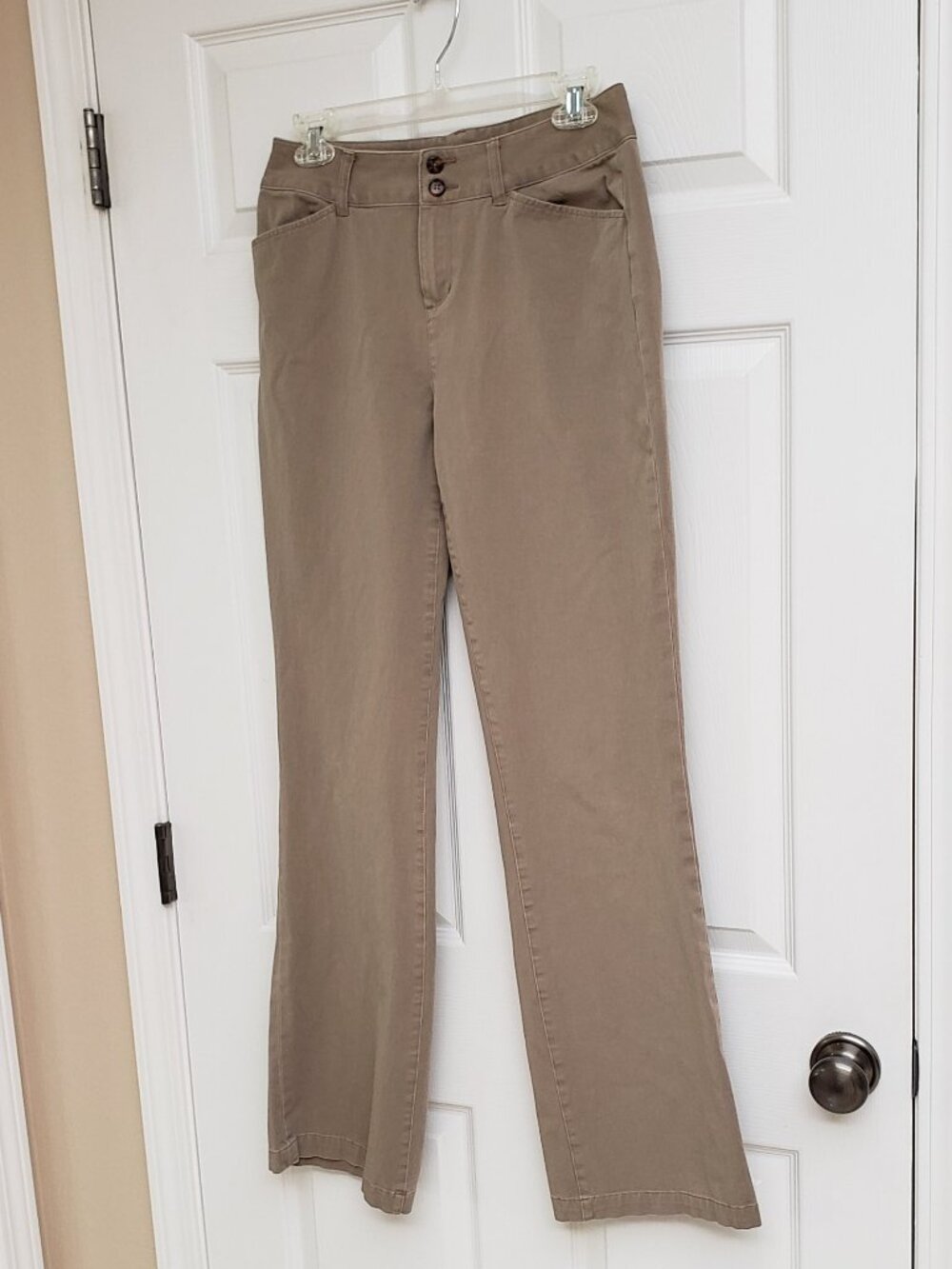 Coldwater Creek Khaki Pants. Size 6 long.